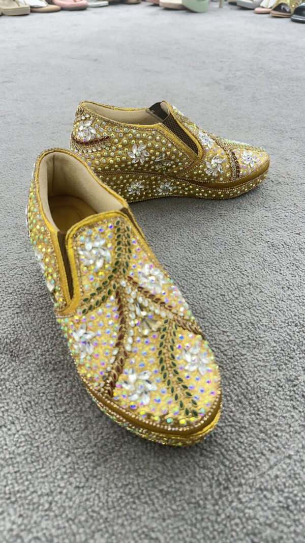 Trending Shoes For Women In Mumbra - Image 4