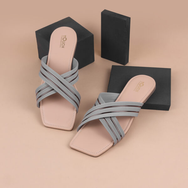 flat sandals for ladies